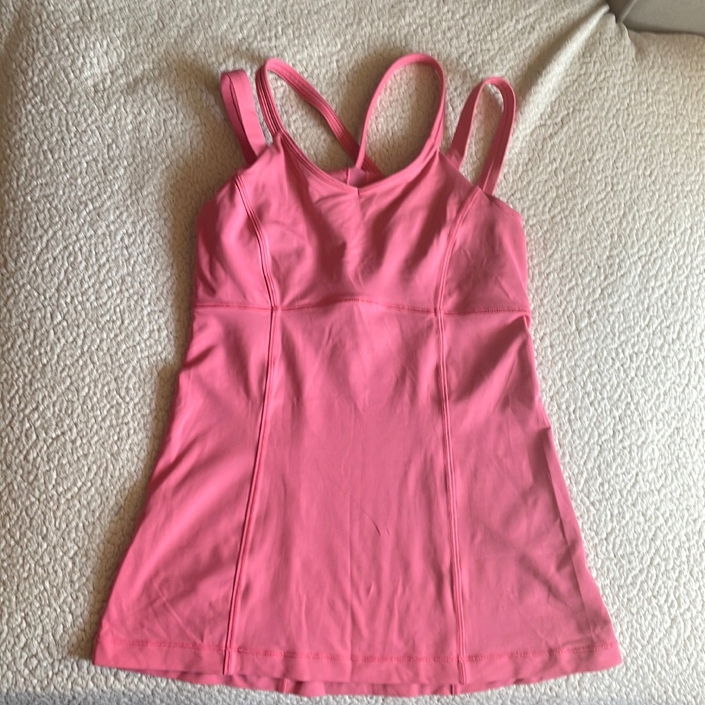 LuLulemon top